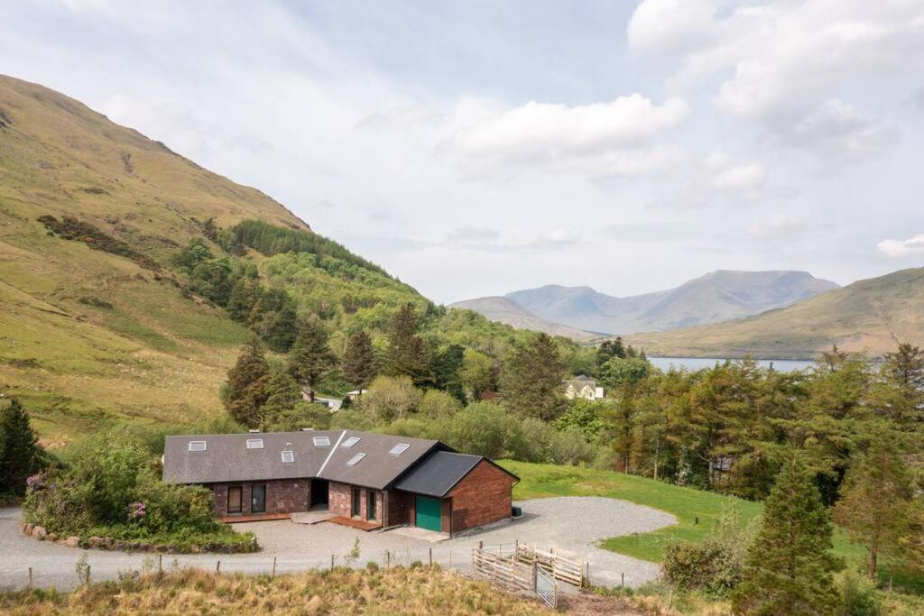 Heather Lodge With Sea And Mountain Views Leenaun Exterior foto