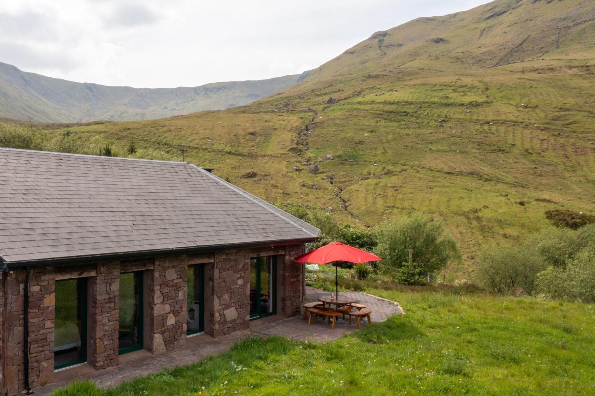 Heather Lodge With Sea And Mountain Views Leenaun Zimmer foto